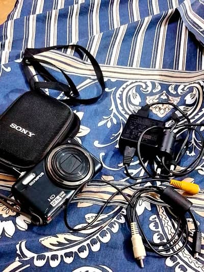 Olympus VR-320 Digital Camera Bundle
