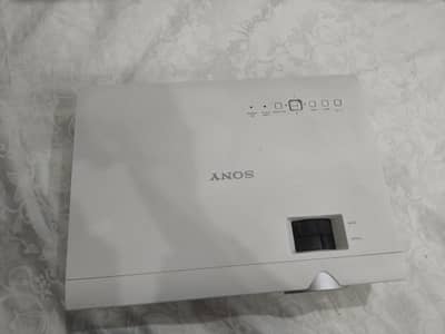 Sony VPL-DX127 Projector | HDMI, VGA | Excellent Working Condition