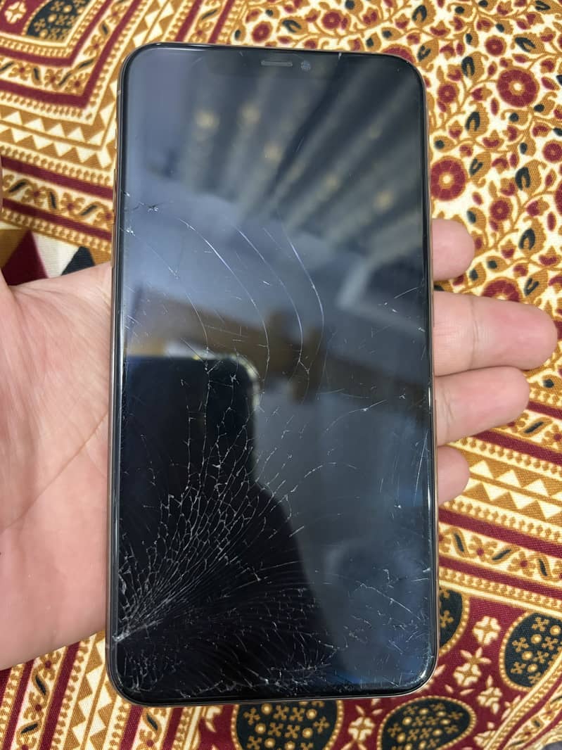 Apple Iphone 11 pro max 2