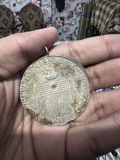 Old Meddals
