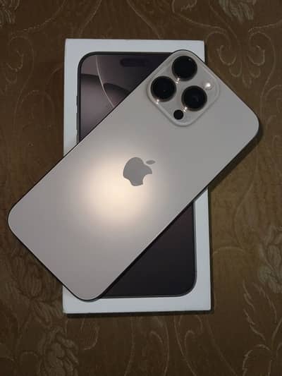 Apple iPhone 16 Pro Max