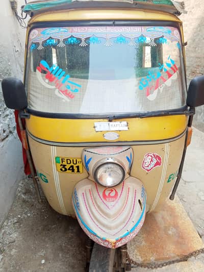 tez raftar cng rikhshaw