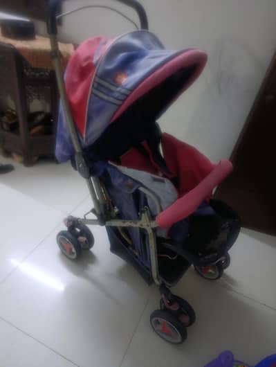 imported baby pram in just Rs. 4999