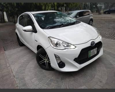 Toyota Aqua 2015