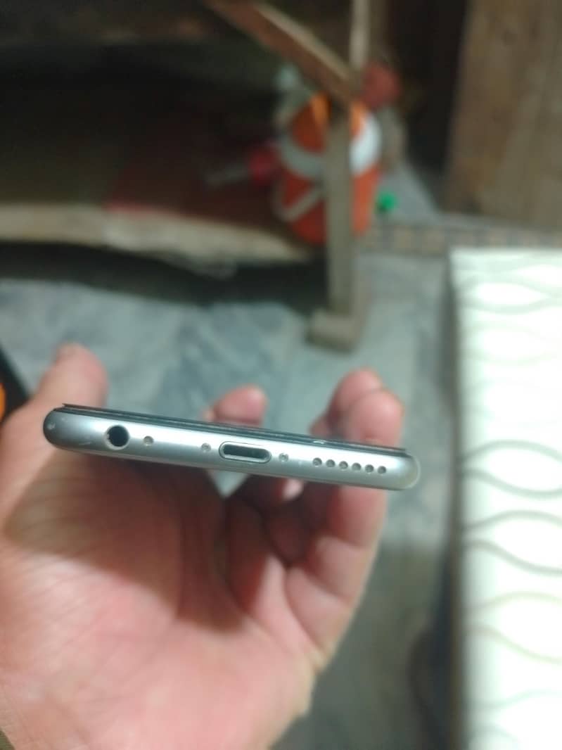 Apple iPhone 6 1