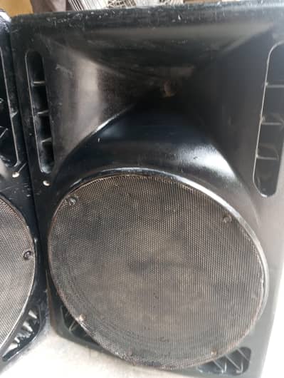 Speakers and mixer
