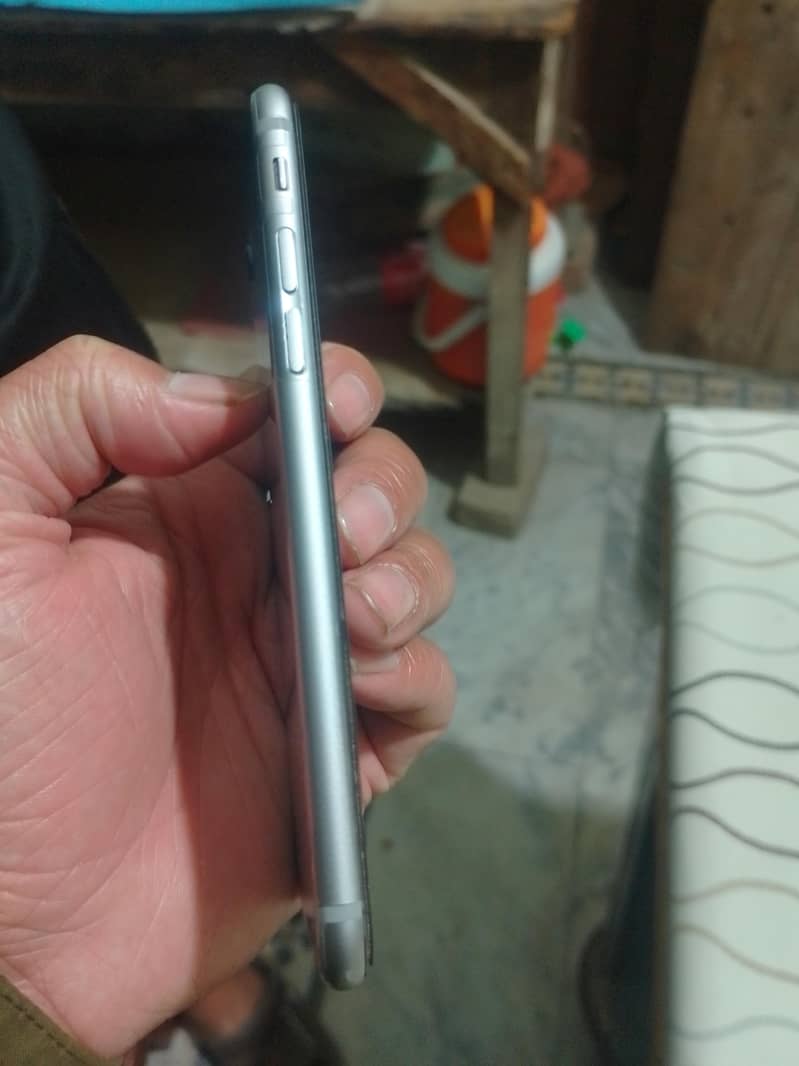 Apple iPhone 6 3