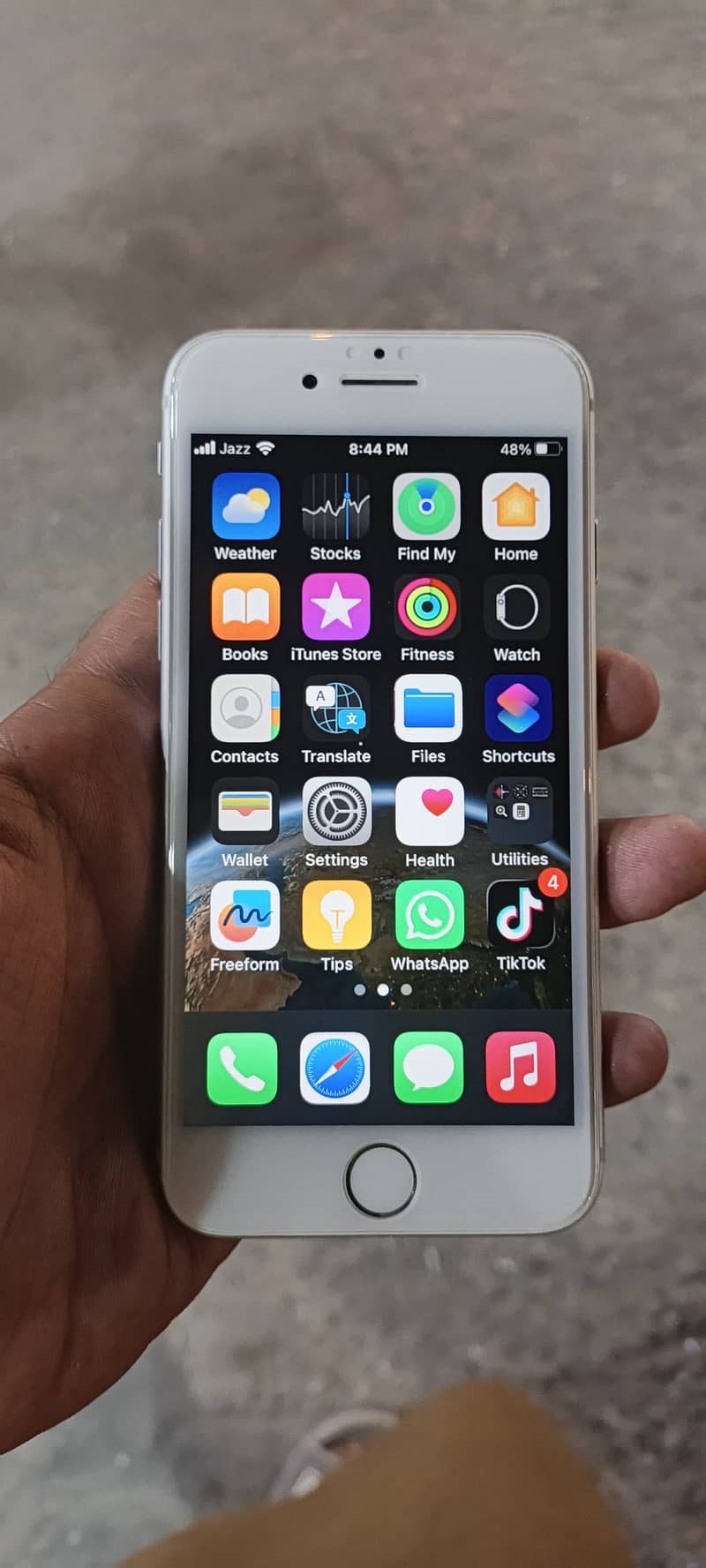 iPhone 8 5