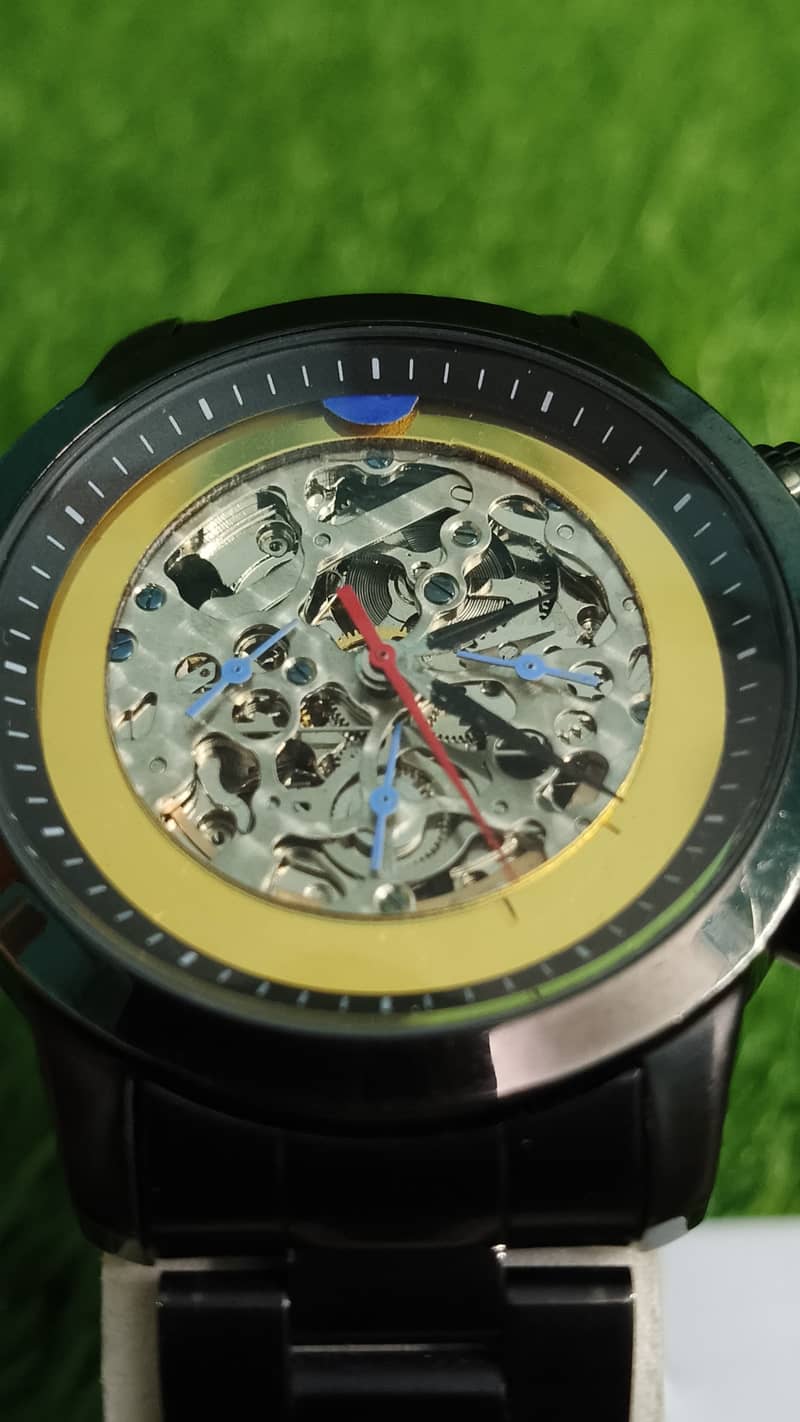 Skeleton Automatic 5