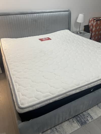 Double bed mattress