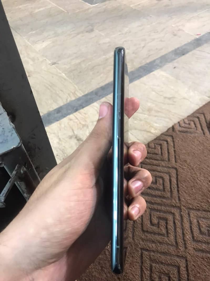 One Plus 9 Pro 4