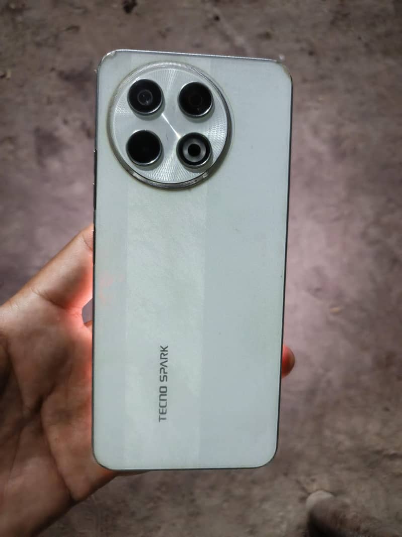 Tecno spark 30 Pro 0