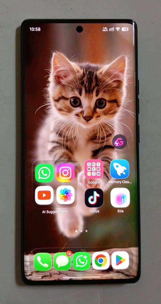 Tecno Camon 40 Pro 0