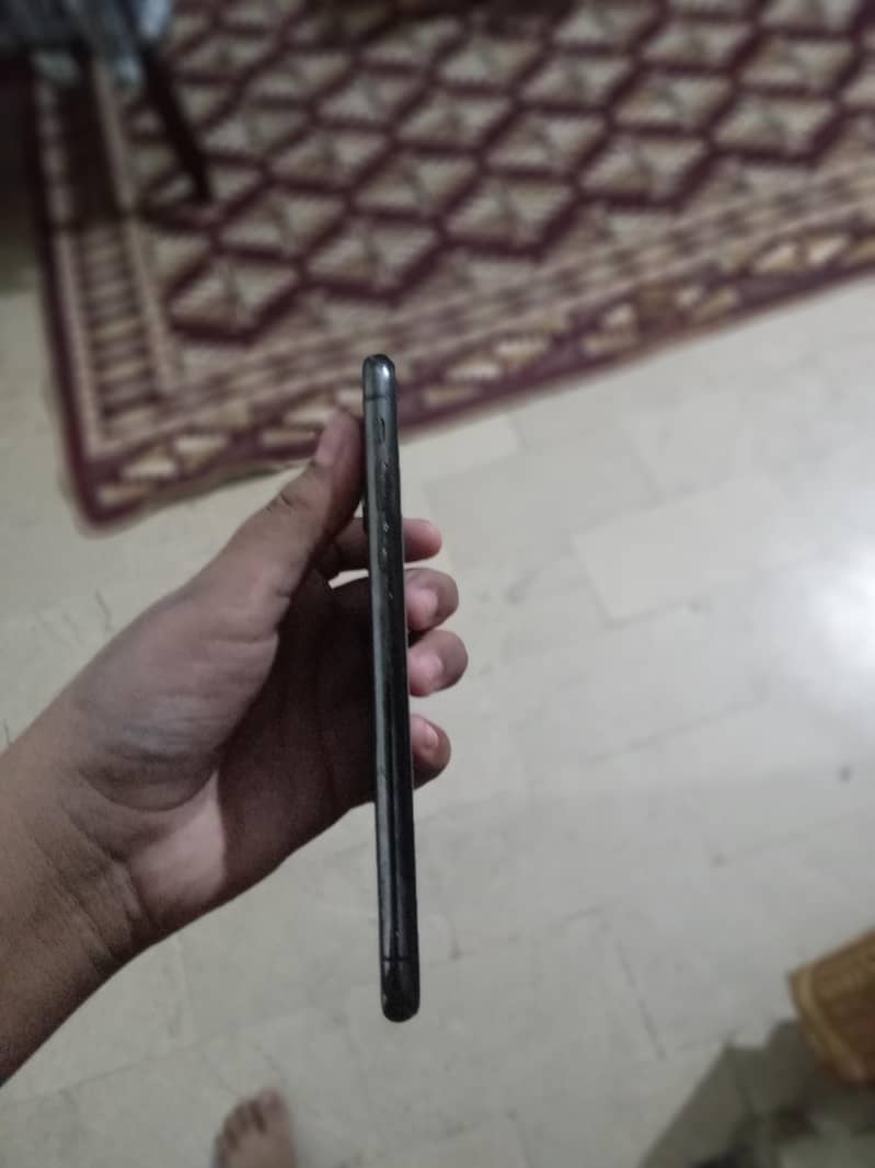 Apple iPhone X 0