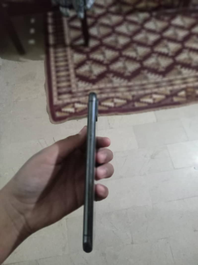 Apple iPhone X 2