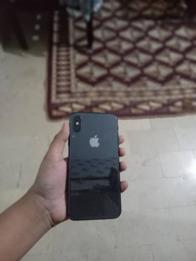 Apple iPhone X 3