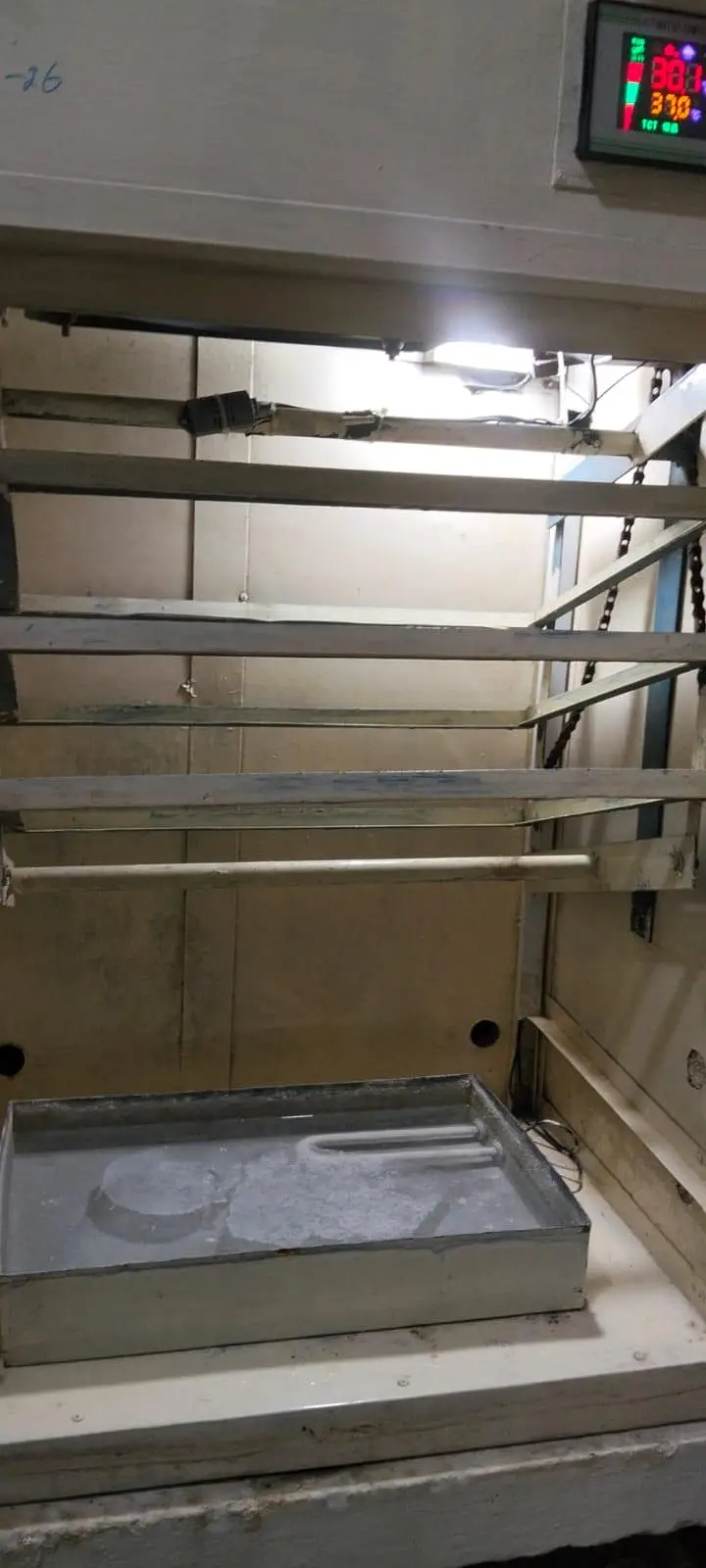 Fully Automatic Incubator Having a separate Setter and a Hatcher — photo 3