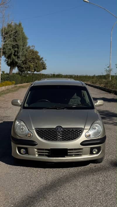 Toyota Duet 1999