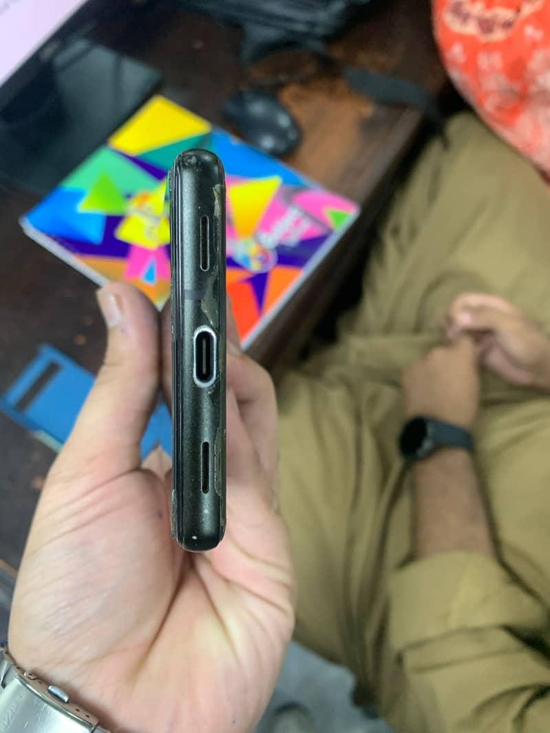 Google Pixel 6a 5