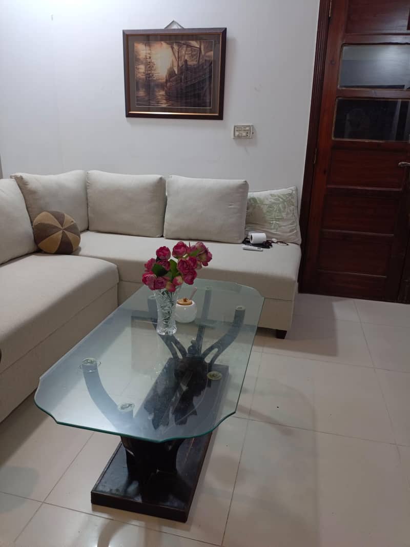 Central table 1