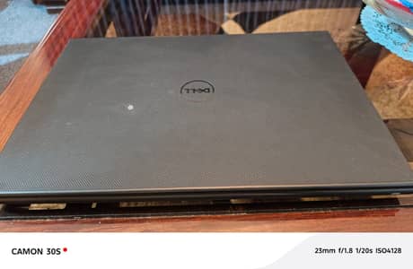 Dell Inspiron 8 GB 128 GB core I5 5th Gen 15.6