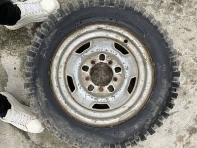 Suzuki Potohar original rims with tyres