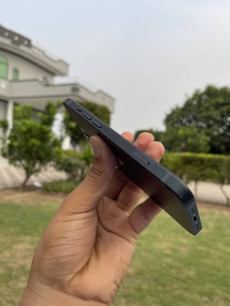 Iphone 13 jv 3