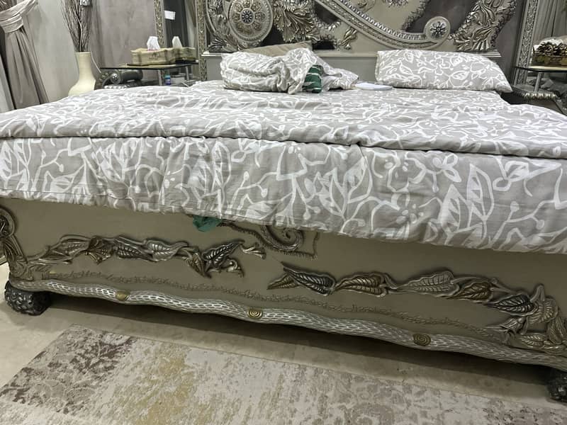 bed and side table set 1