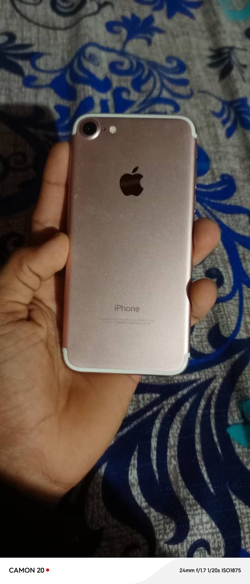 Apple iPhone 7 3