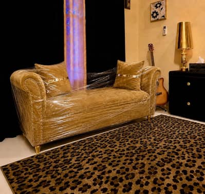 3 seater Sofa with storage | Few days use