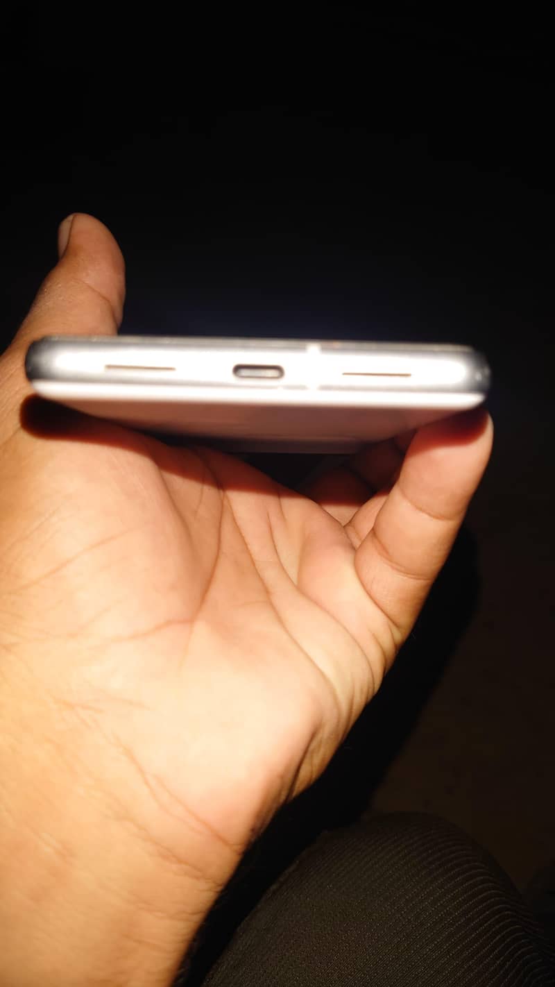 Google Pixel 7 3