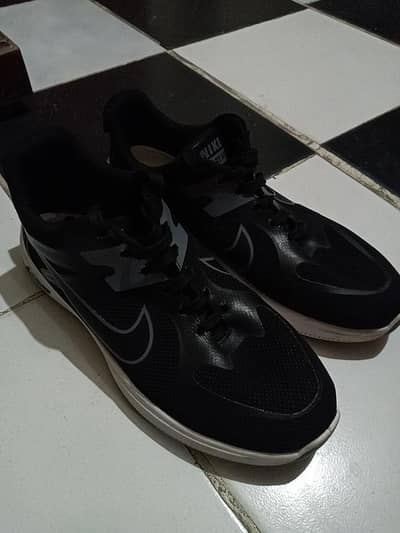 Nike shoes size 9 03154484958