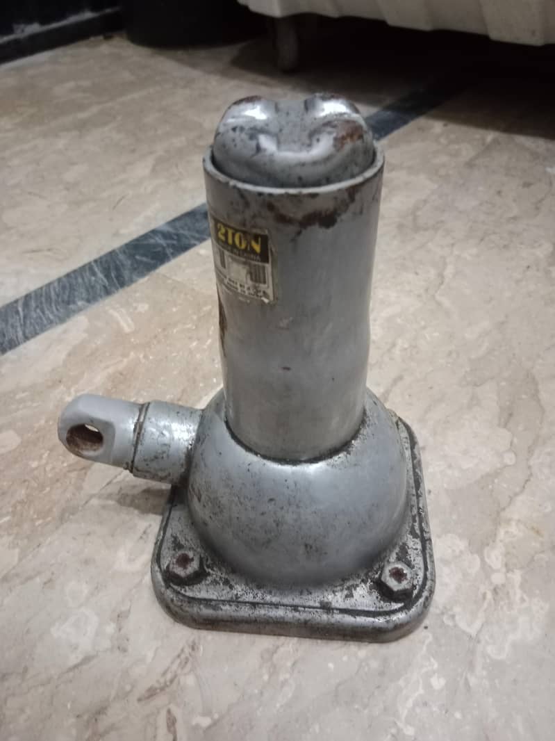 Car Jack 0