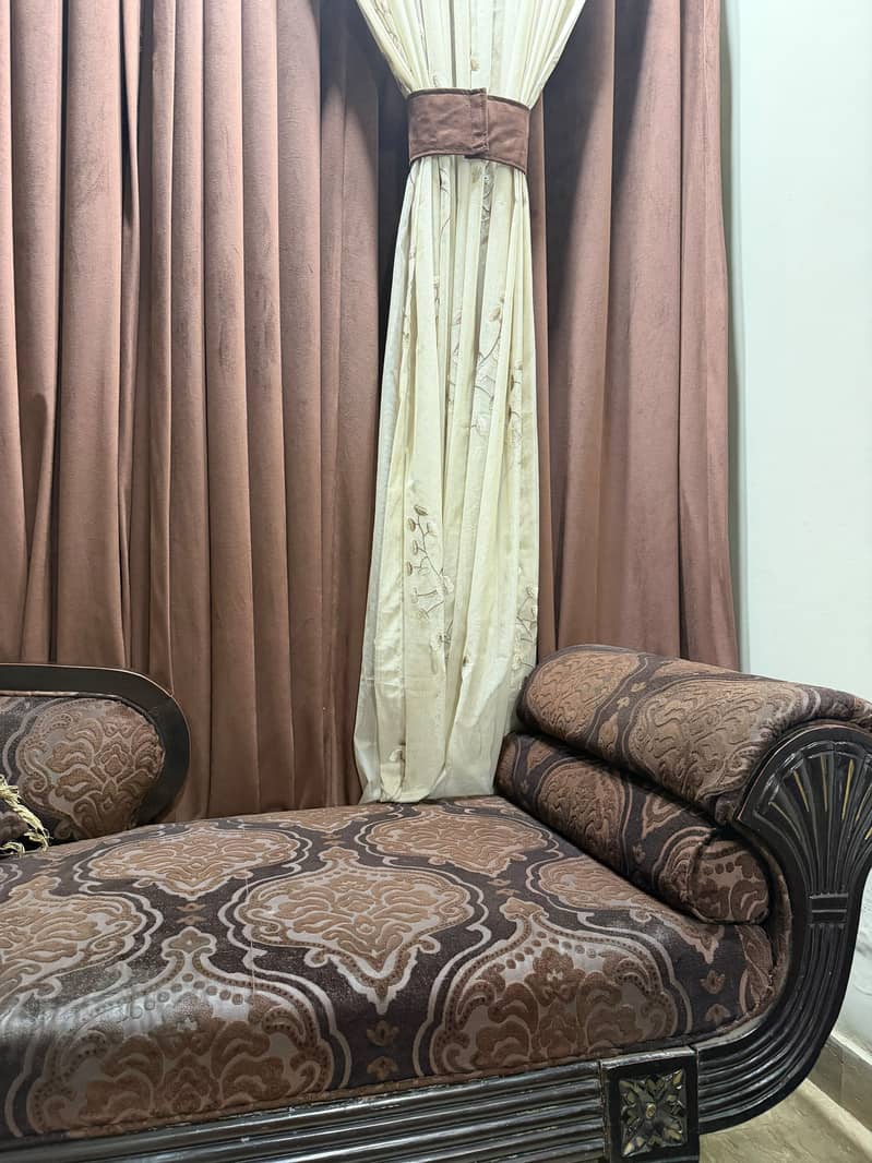 Dewan 1