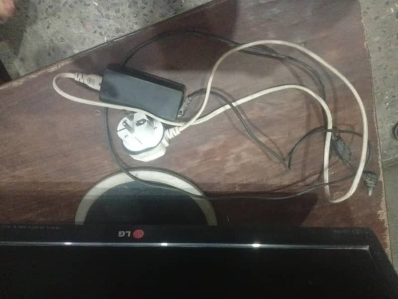 LG LCD 2