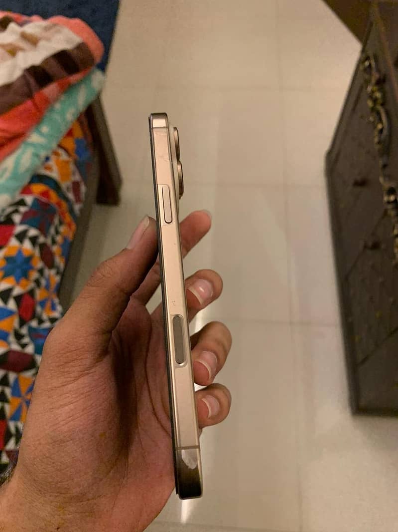 Iphone 16 Pro Max 3