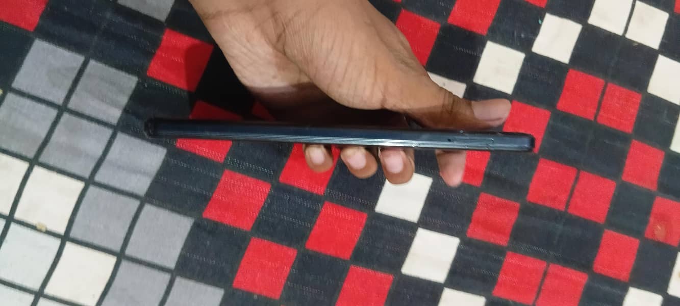 Tecno Camon 18t 5