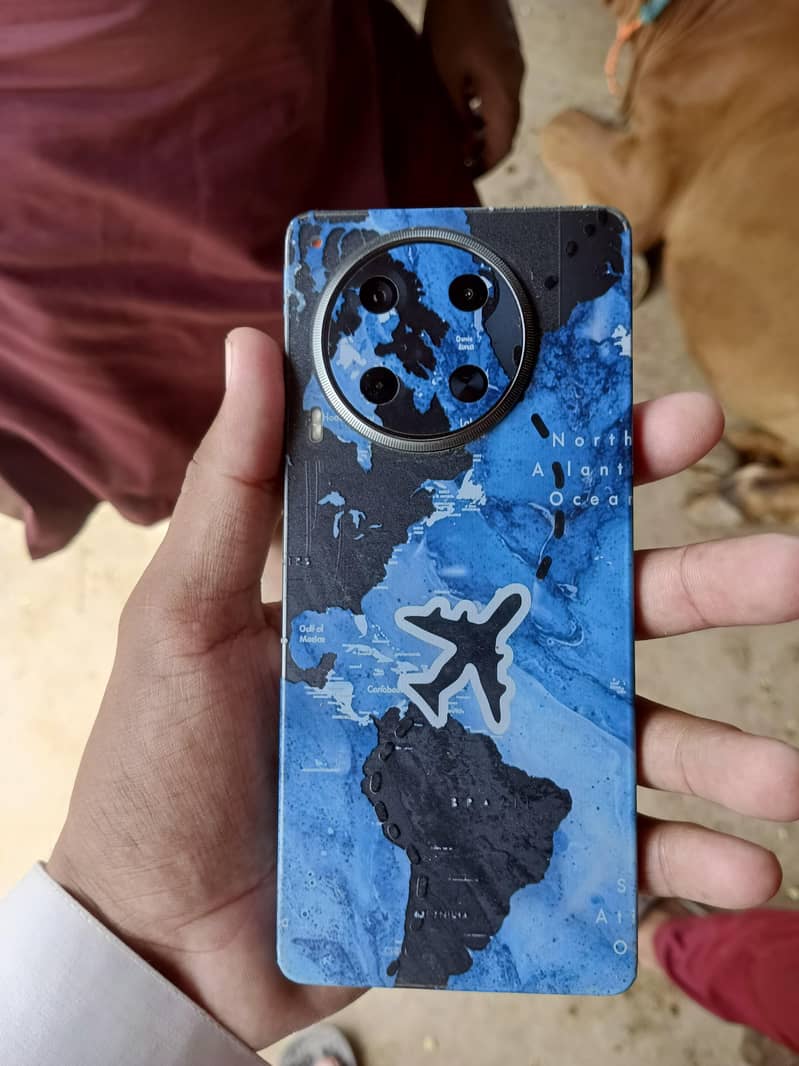 Tecno CAMON 30 2