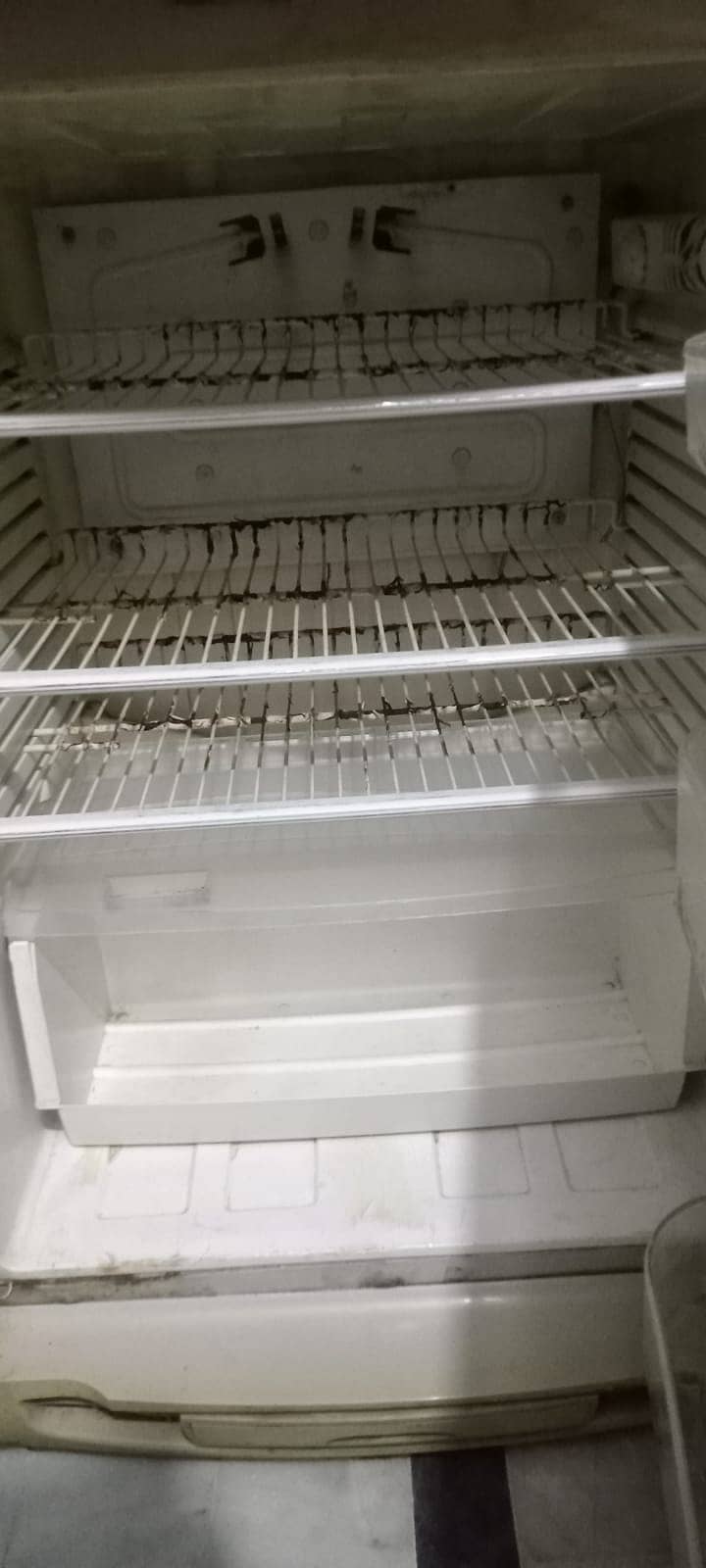 Refrigerator 1