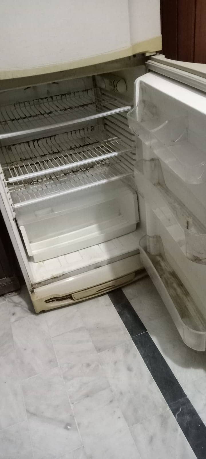 Refrigerator 2