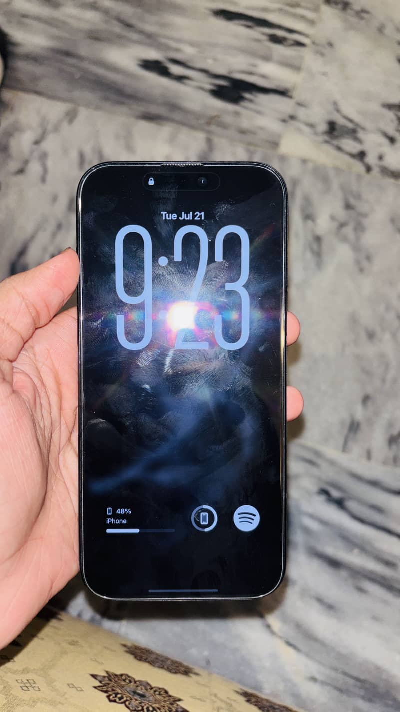 Iphone 16 pro max 3