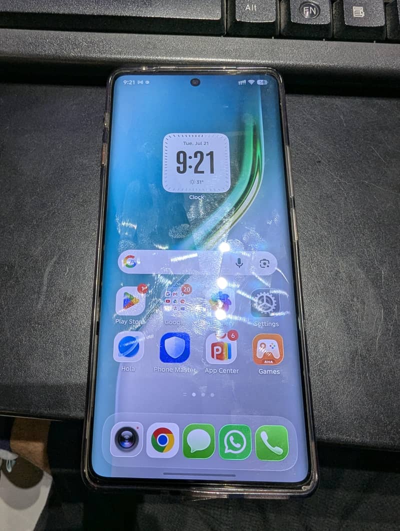 Tecno CAMON 40 Pro 0