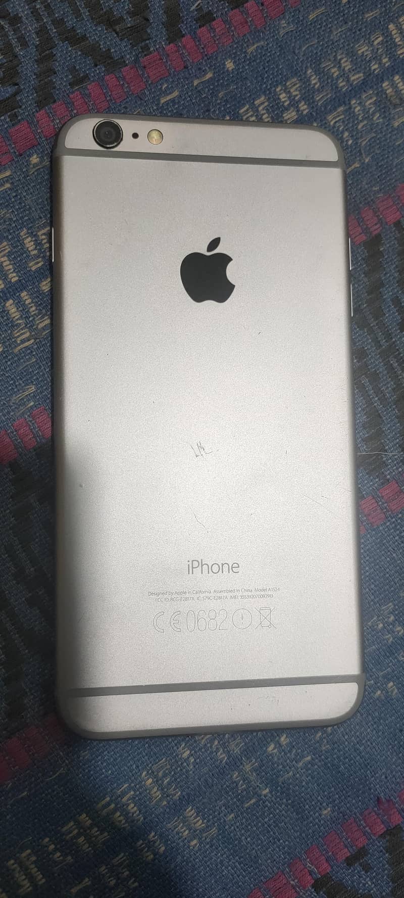 Apple iPhone 6 Plus 0
