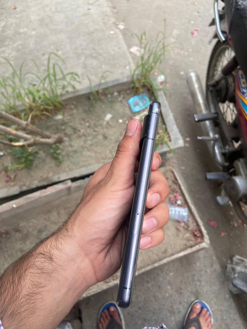 Google Pixel 7 4