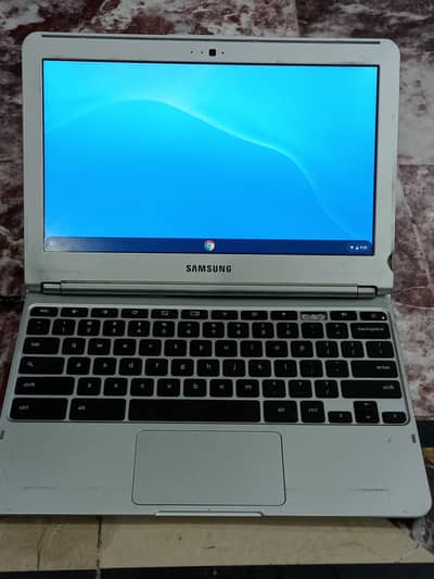 Chrome book. Exchange possible