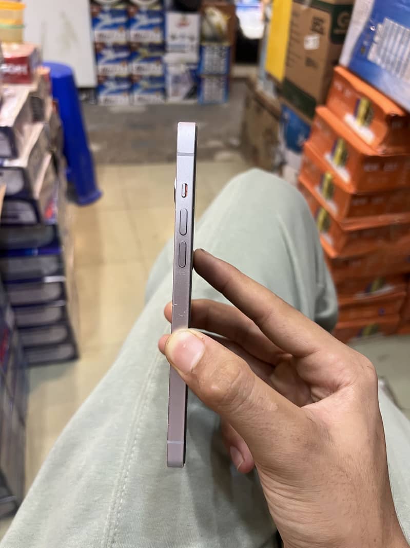 iPhone 14  Plus + 7