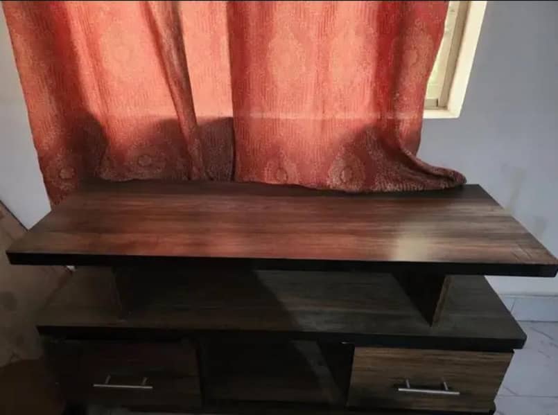 TV Table 0