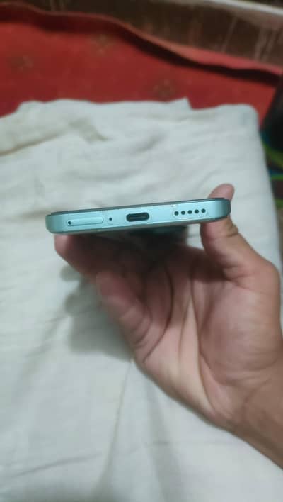Xiaomi 13t pro 12/4.  /256