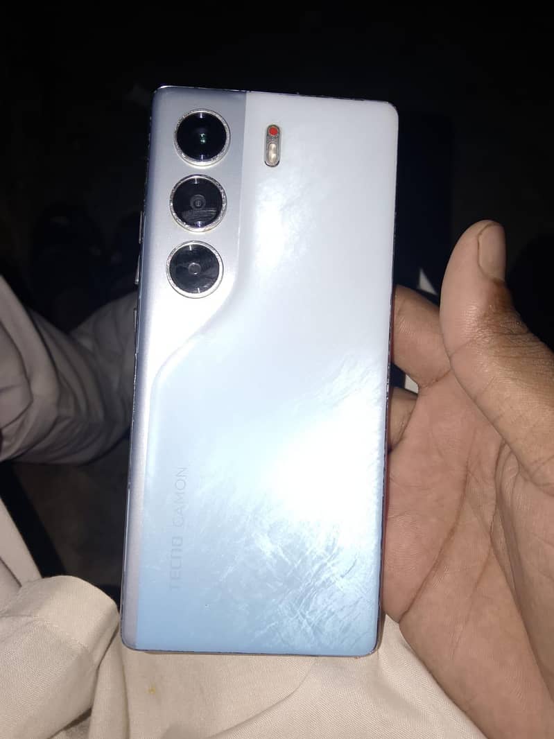 Tecno CAMON 40 3