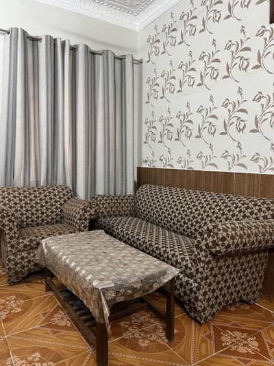 6 seater sofa, looks like brand new , strong structure